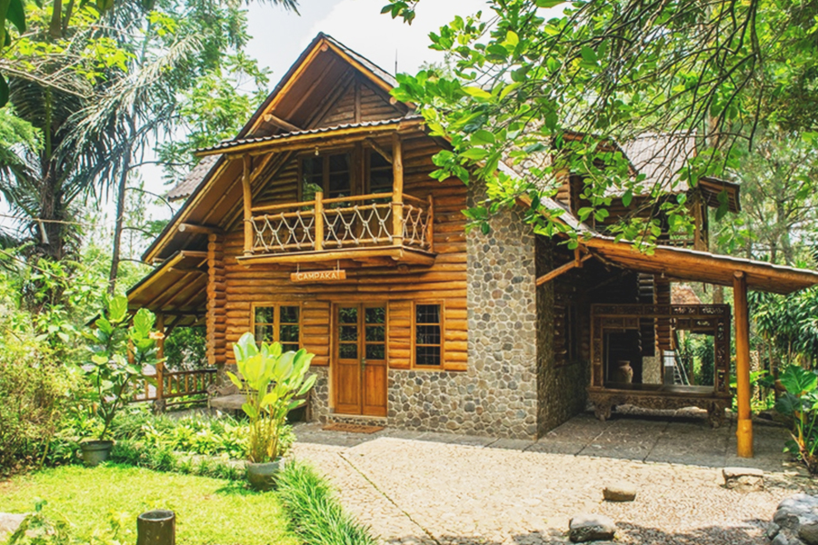 Vintage and Ethnic Villas in Indonesia