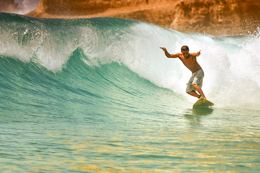 surfing gerupuk