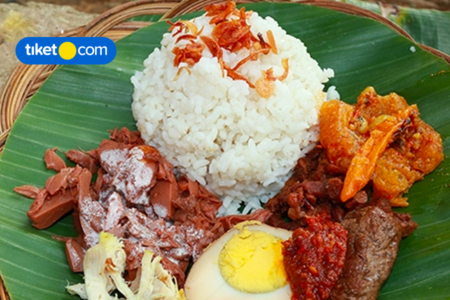Yogyakarta’s Local Cuisines: Feeling the Warmth of Yogyakarta through its Delicious Meals