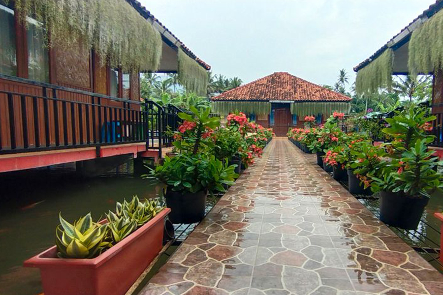 villas and inns garut