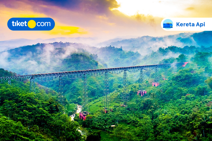 7 Jalur Kereta Api dengan Pemandangan Terindah di Indonesia