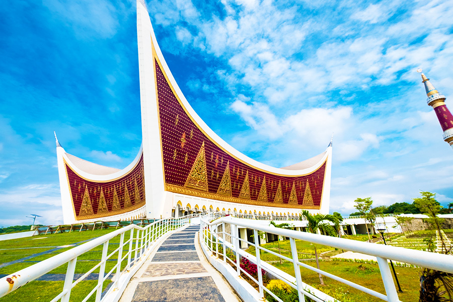 tempat wisata di padang - Masjid Raya Sumatra Barat