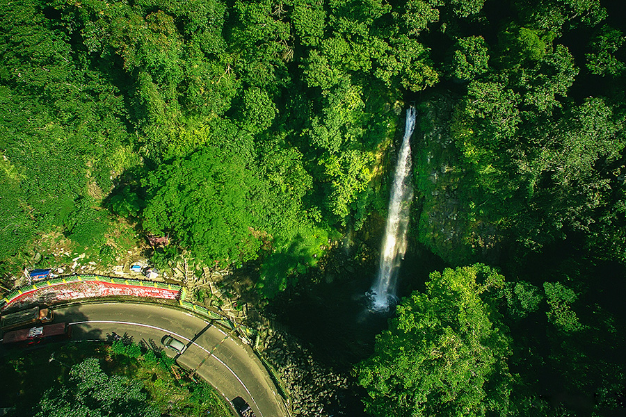 tempat wisata di padang - Air Terjun Lembah Anai