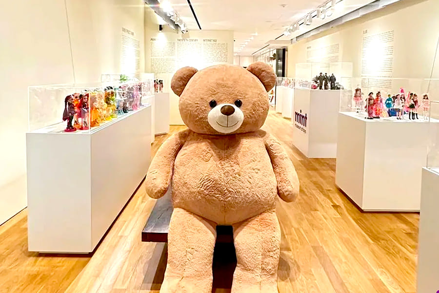 Museum of Toys ini pas jadi wisata keluarga di Singapore