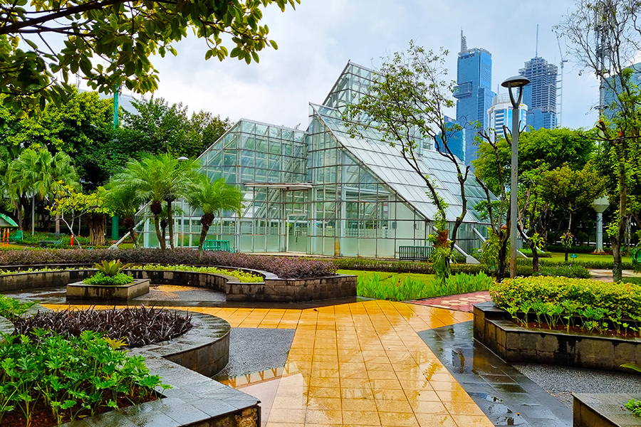 taman kota di jakarta - Taman Menteng
