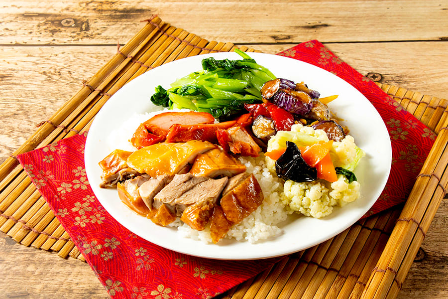makanan khas hong kong three treasures rice