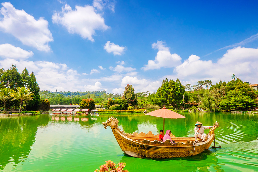 floating market lembang