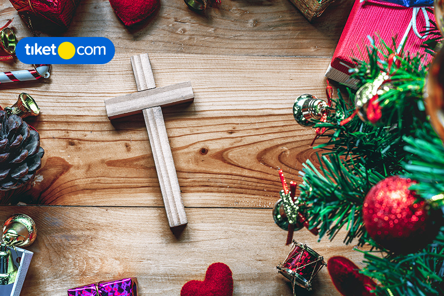 10 Tradisi Natal di Indonesia Terunik & Hanya Ada di Tanah Air!