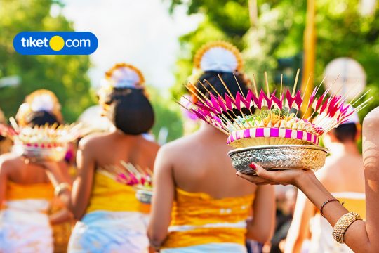 upacara adat di bali