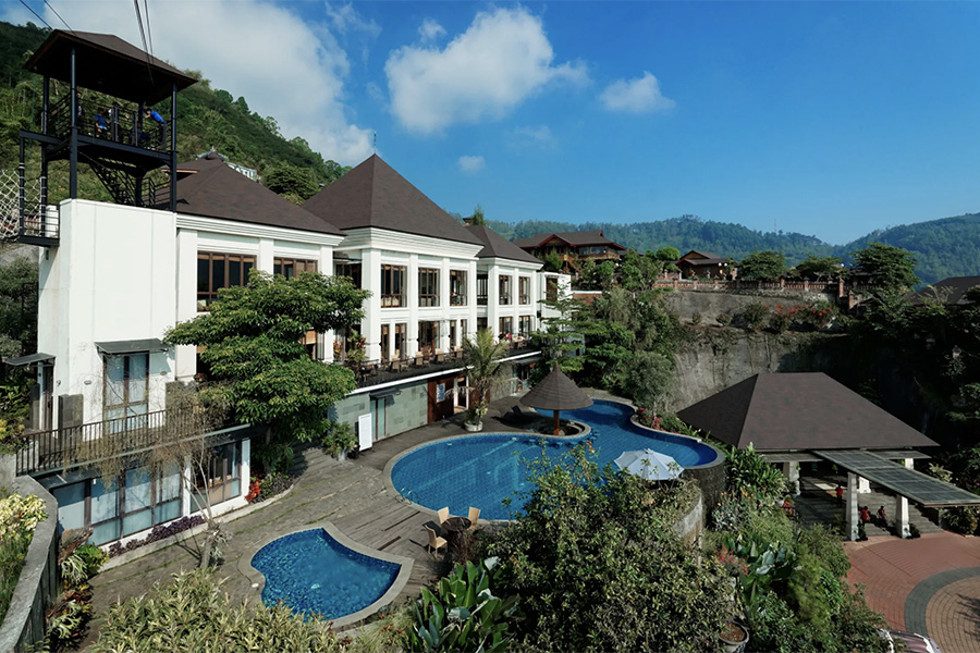 hotel bintang 5 di malang - Jambuluwuk Batu Resort