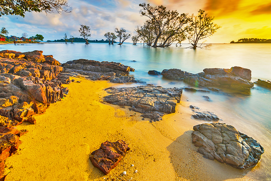wisata tersembunyi di batam - Pantai Elyora