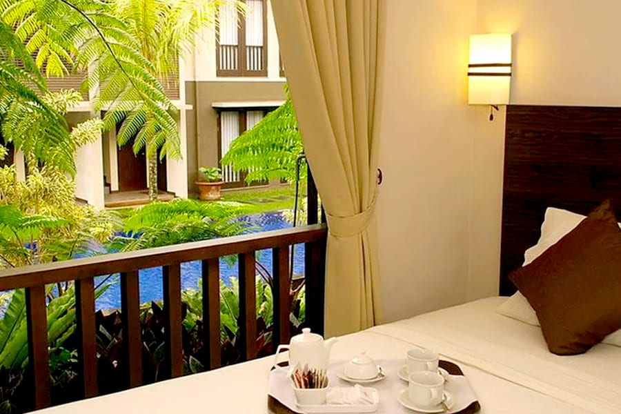 hotel alam di bandung