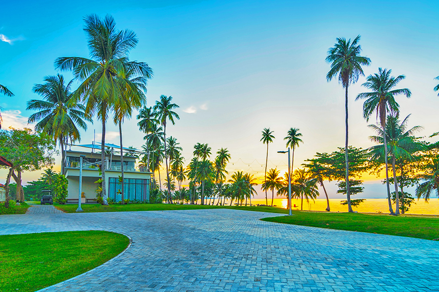 wisata tersembunyi di batam - Pantai Nuvasa Bay