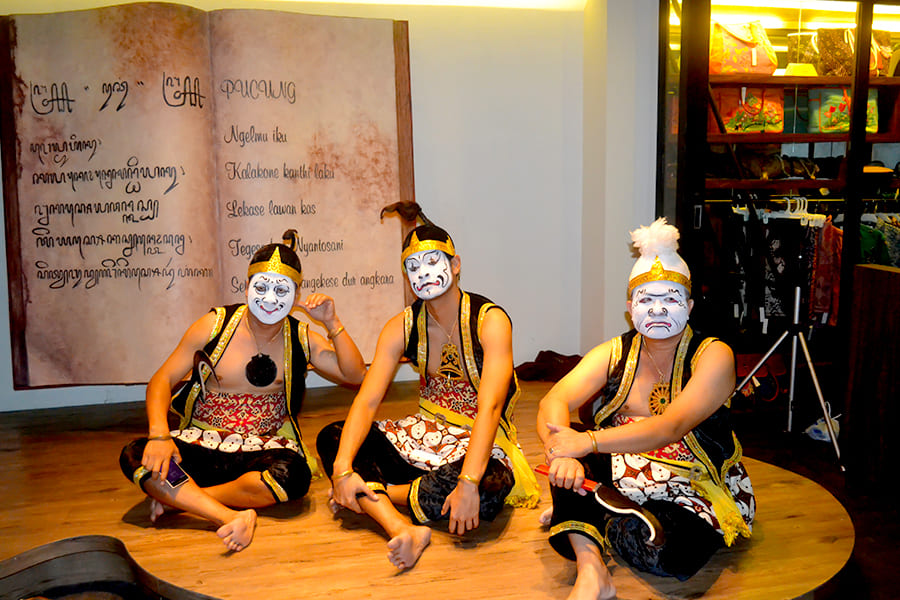wisata budaya di jakarta - Galeri Indonesia Kaya