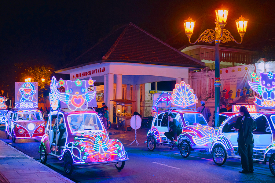 alun alun jogja - becak lampu