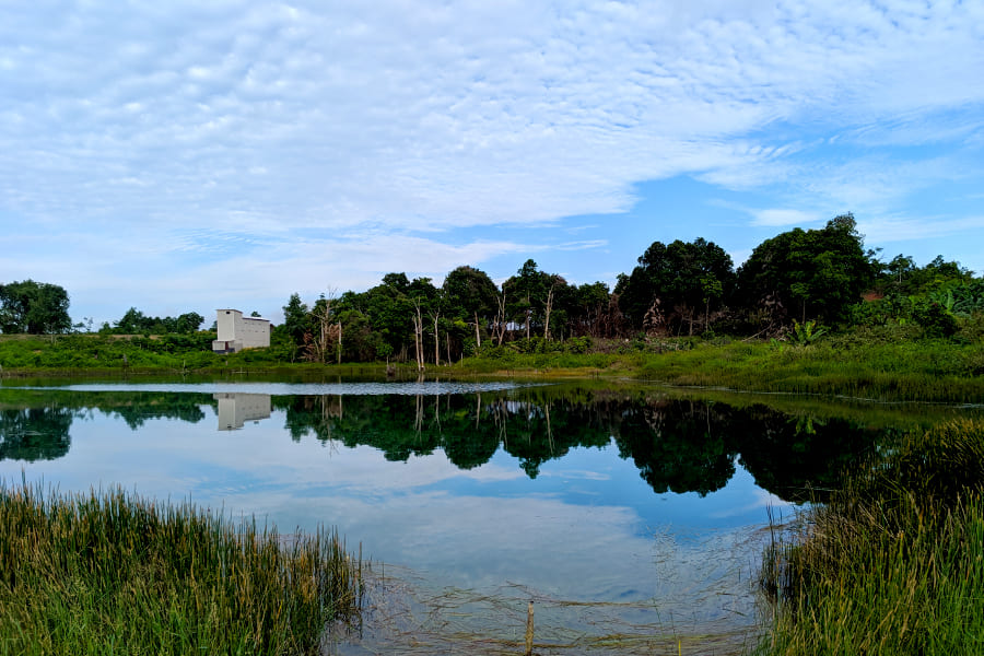 wisata balikpapan - Danau Cermin Lamaru