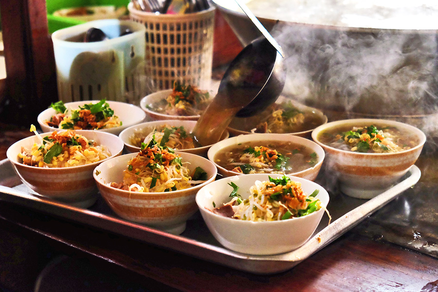 makanan khas solo - Soto Kwali