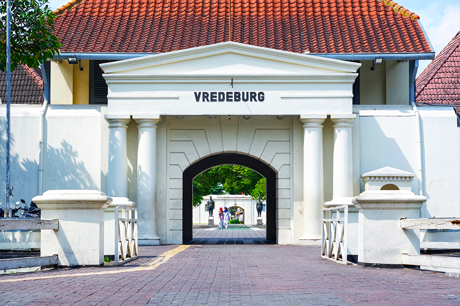 wisata sejarah di jogja - Museum Benteng Vredeburg