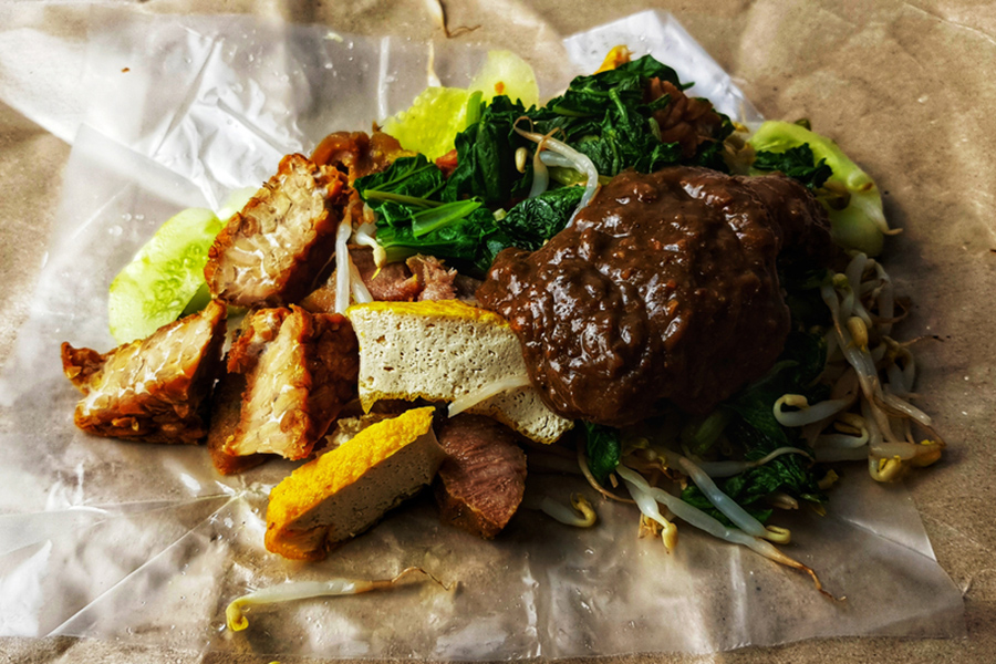 kuliner di surabaya - rujak cingur genteng durasim