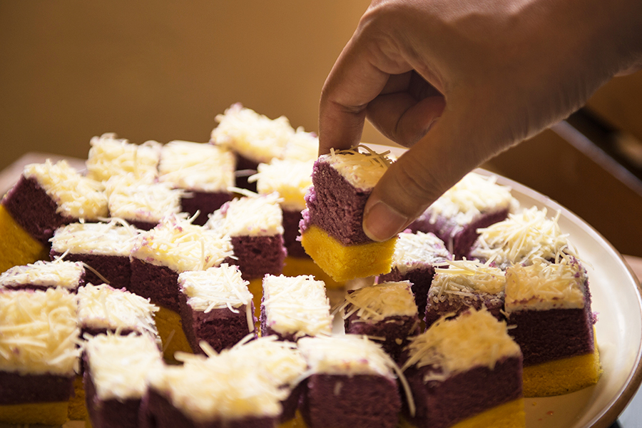 oleh oleh khas bogor - Kue Talas