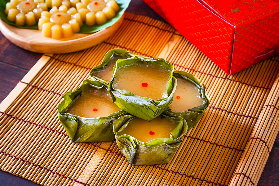 tradisi imlek di indonesia - Kue Khas Imlek Nian Gao di Surabaya
