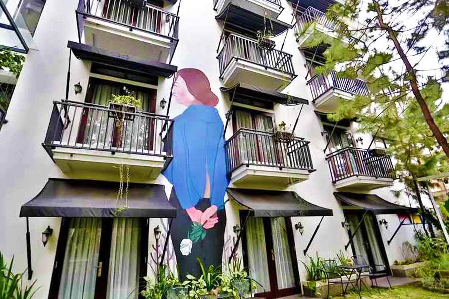 hotel unik di bandung - The Silk Dago