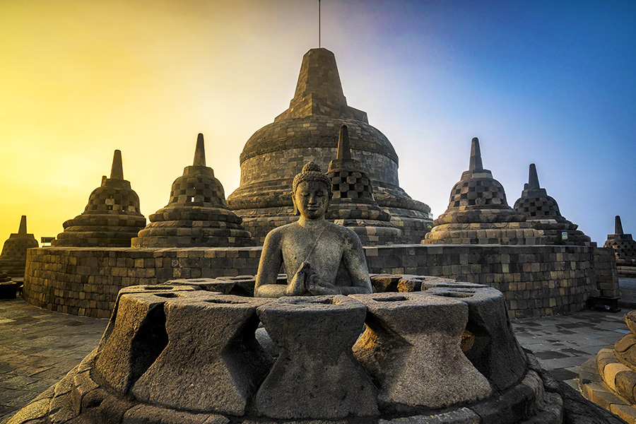 sunset di sekitar candi borobudur - Candi Borobudur