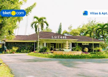 Love is in The Air with These Romantic Accommodations in Puncak for You!
