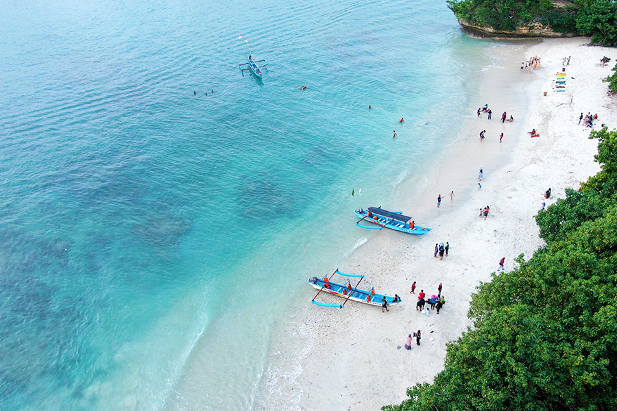 tempat wisata di pangandaran - Pantai Pangandaran