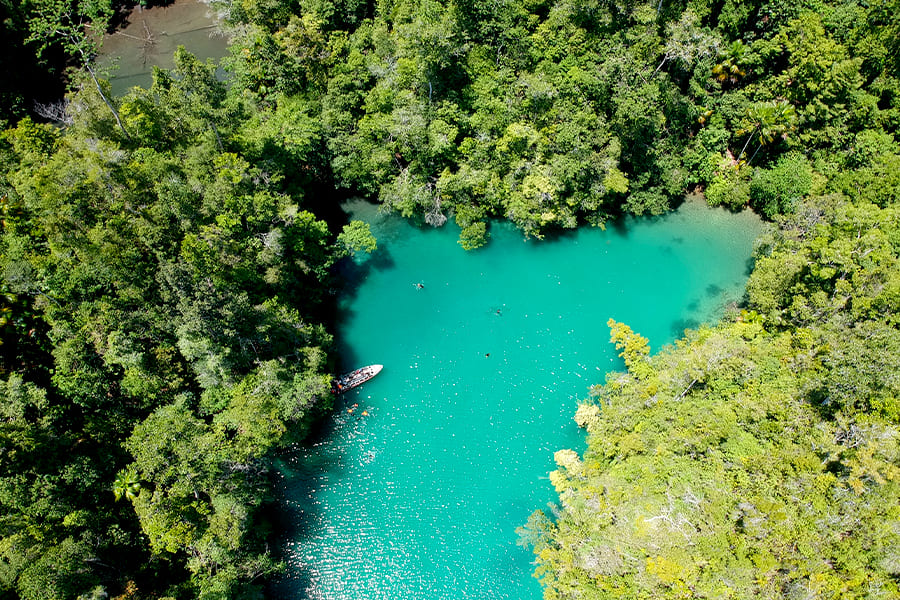 tempat wisata di halmahera - Pulau Tawale