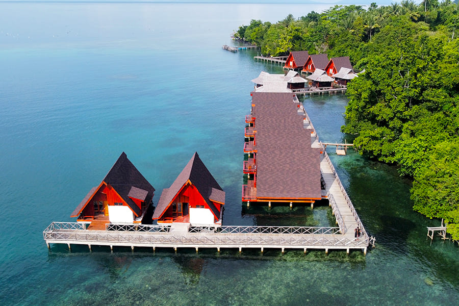 tempat wisata di halmahera- Pantai Rappa Pelangi