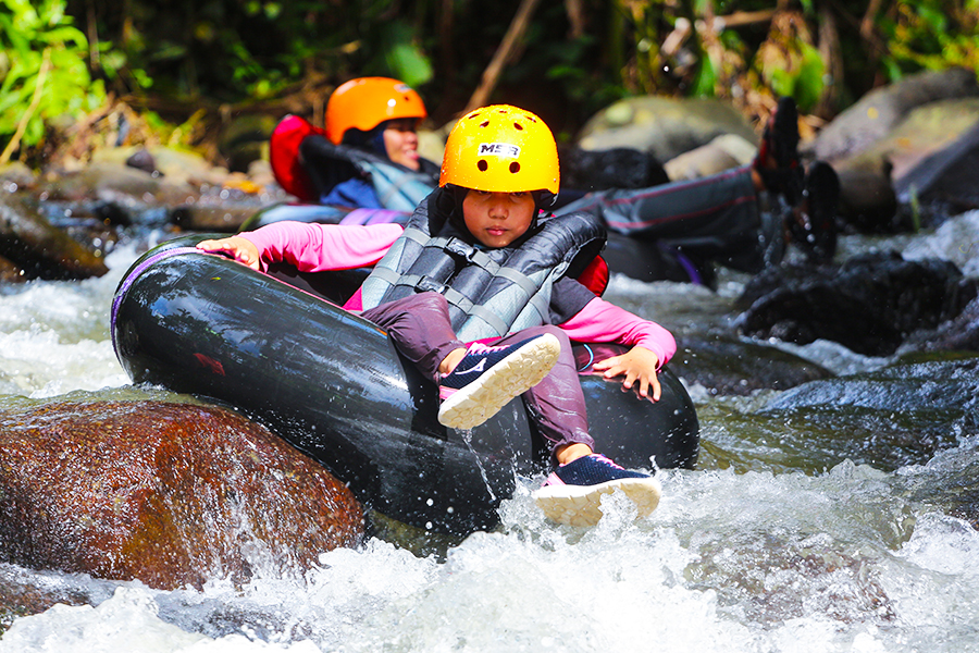 wisata alam di purwokerto - Curug Gede Damar Payung Kotayasa