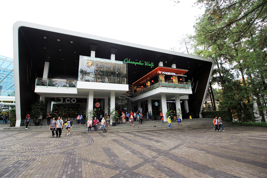 mall terbesar di bandung - Cihampelas Walk