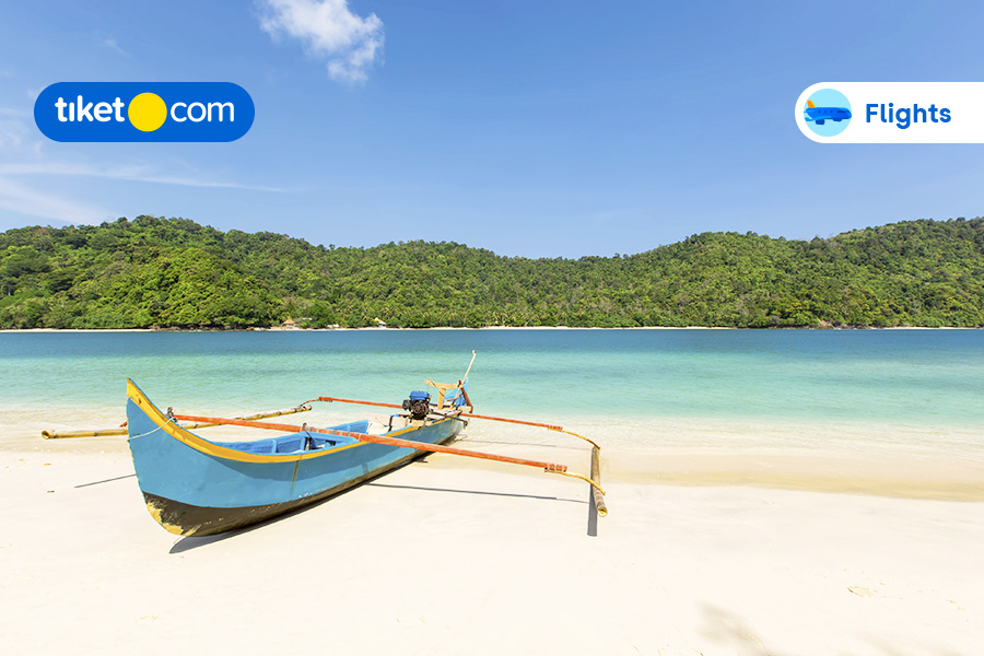 Meet Cute Dolphins at Kiluan Bay in Lampung in Sumatra, It’s Adventure Time!