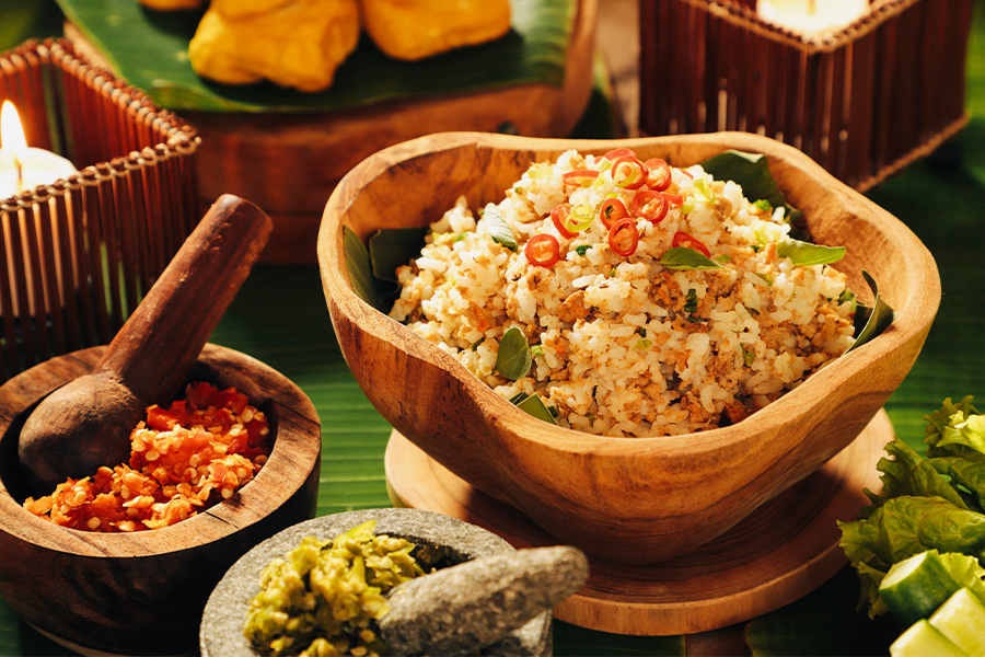 makanan khas kemerdekaan - tutug oncom