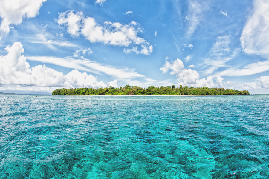 things to do in manado - Siladen Island