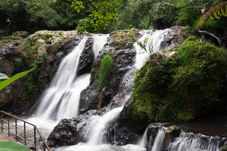 tempat wisata di maribaya - Curug Maribaya