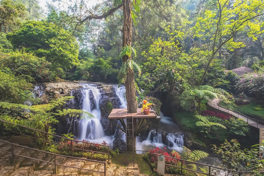 Maribaya Natural Hot Spring Resort & Spa