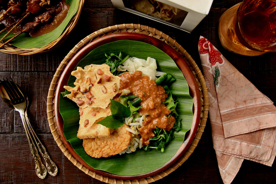 Nasi pecel Mbok Sador