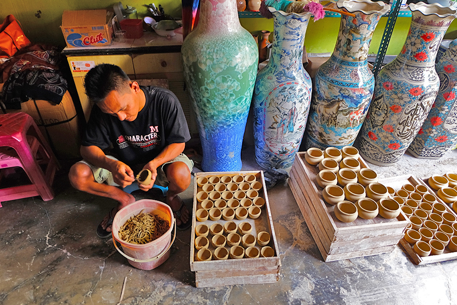 oleh oleh khas malang - Keramik Dinoyo