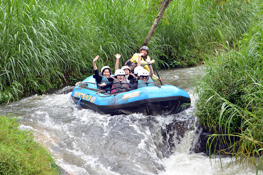 Paket Tour Petualangan