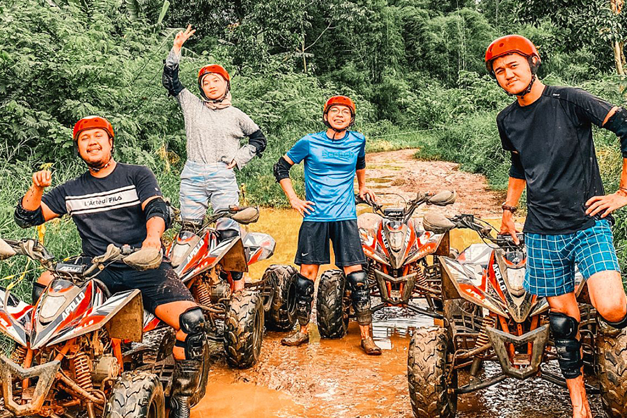 Paket Tour Petualangan