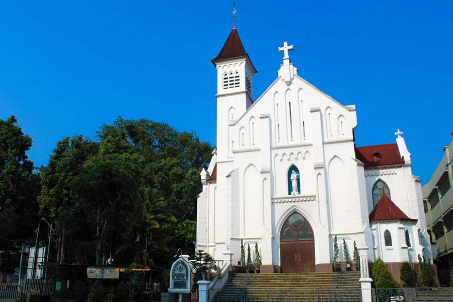 Attractions Near Bogor Train Station