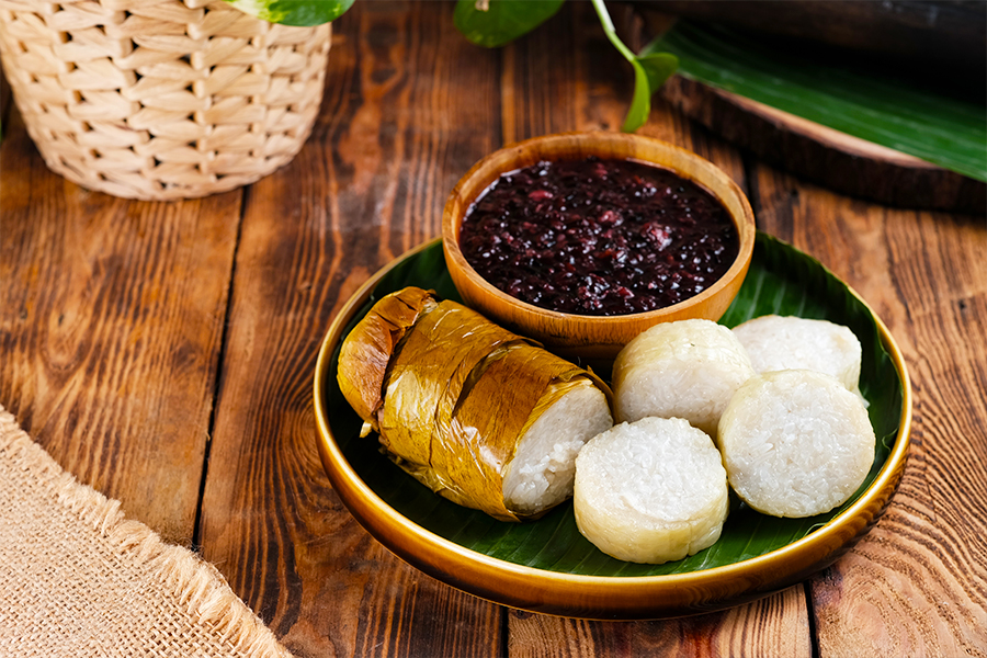 oleh oleh khas medan - Lemang