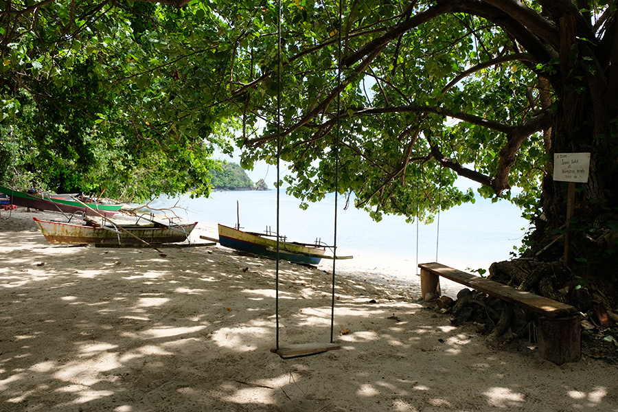 Keindahan Pantai Kinunang Likupang - pemandangan
