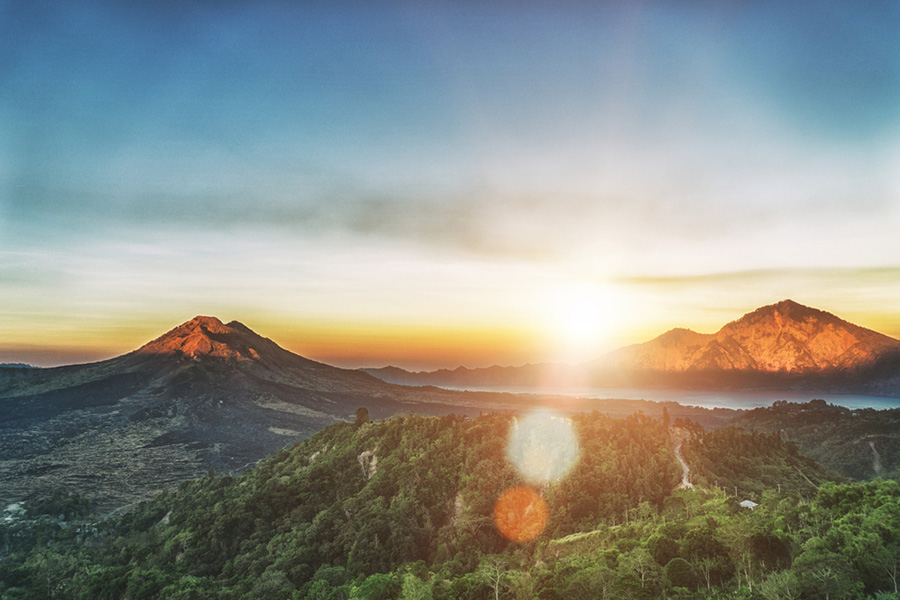 easy hiking trails in indonesia - mount batur