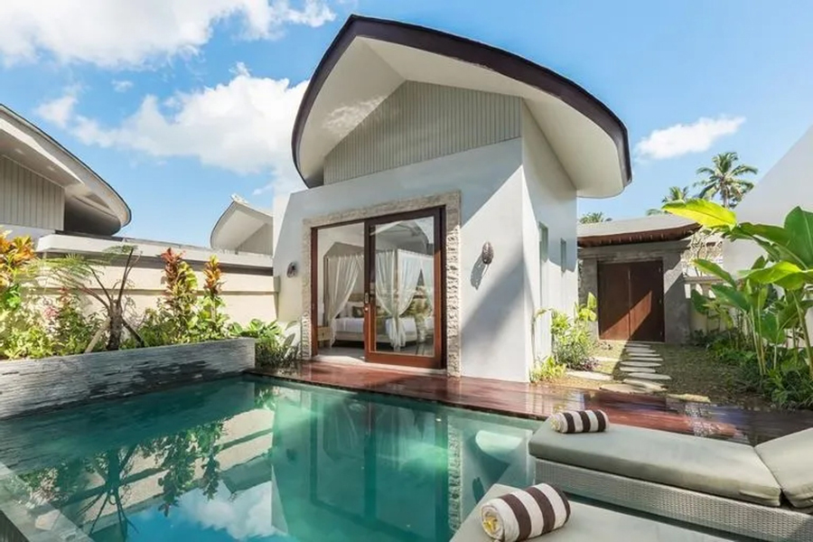 water hotels and villas in bali