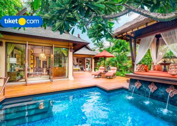 8 Water Hotels & Villas in Bali, Jump into the Pool from Your Room!