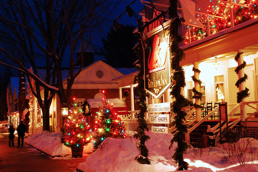 Christmas Towns in America - stockbridge