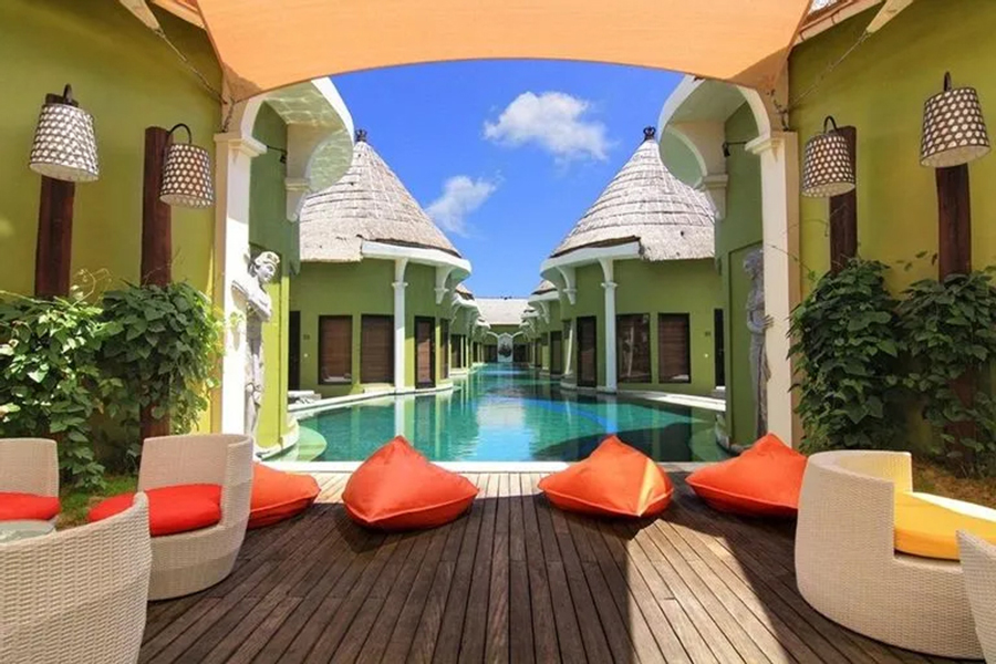 water hotels and villas in bali